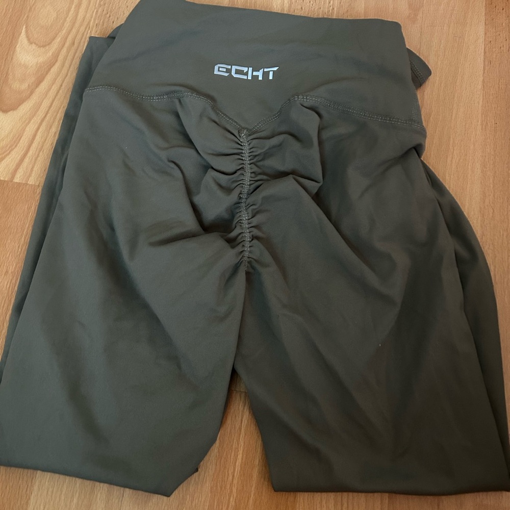 ECHT Gray Scrunch Leggings